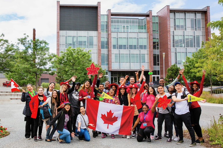 Best 10 Canadian Scholarships for International Students
